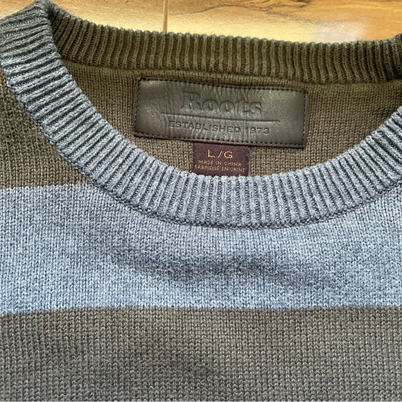 Men’s Roots Crew Sweater - Picture 2 of 3